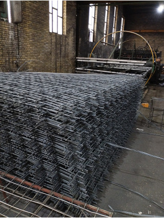 Ribbed Mesh A3