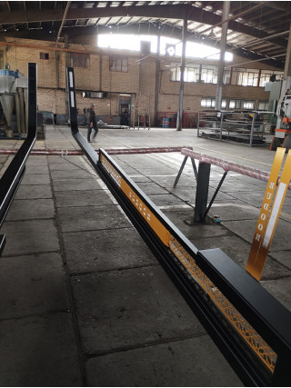 Lighting pole